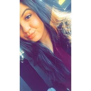 Meet your Posher, Alicia