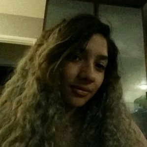 Meet your Posher, Anelly