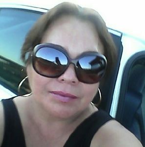 Meet your Posher, Lolis