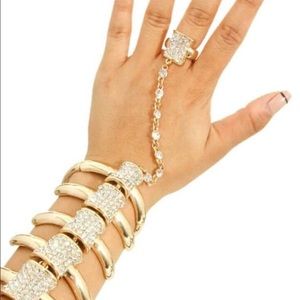 Beautiful hand piece😍