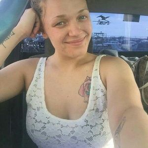 Meet your Posher, Briana