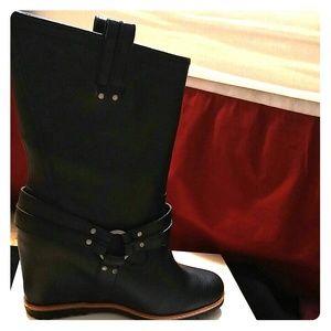 Skechers Riding Boots with a Hidden Wedge!