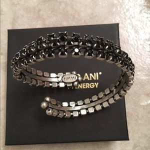 Alex and Ani Vintage 66 wrap
