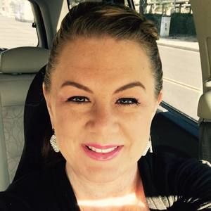 Meet your Posher, Denise