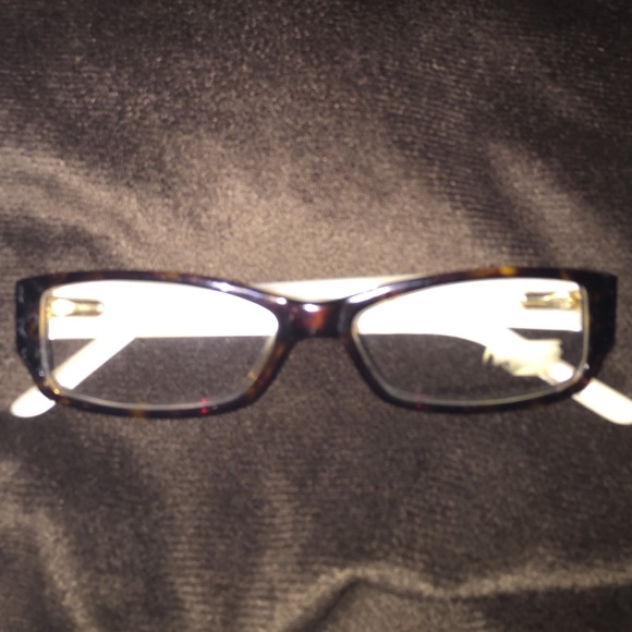 Brand new Adrienne Vittadini prescription ready