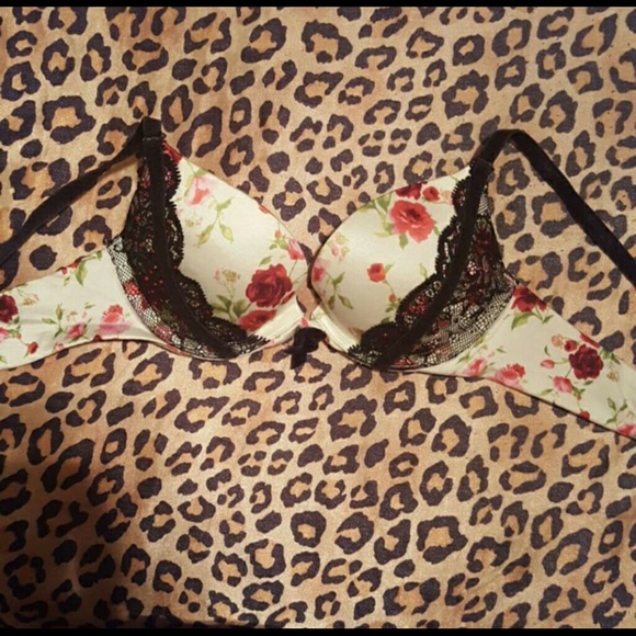 Bra Bundle - Picture 2 of 4