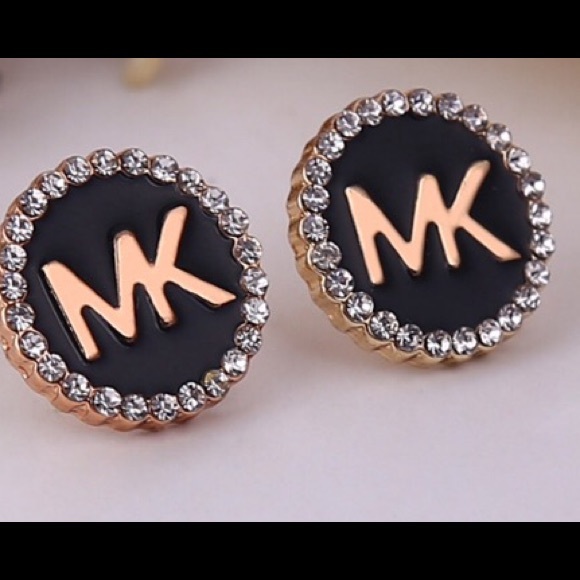 Reserved for mops7543 Mk earings very pretty 💕😊