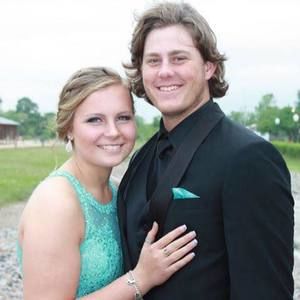 Meet your Posher, Mackenzie