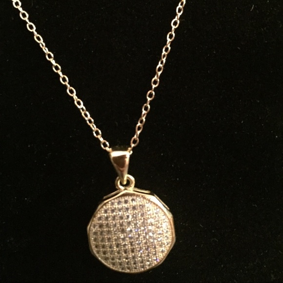 Necklace - Picture 2 of 3