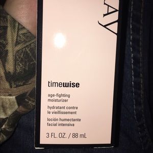 Mary Kay age fighting moisturizer