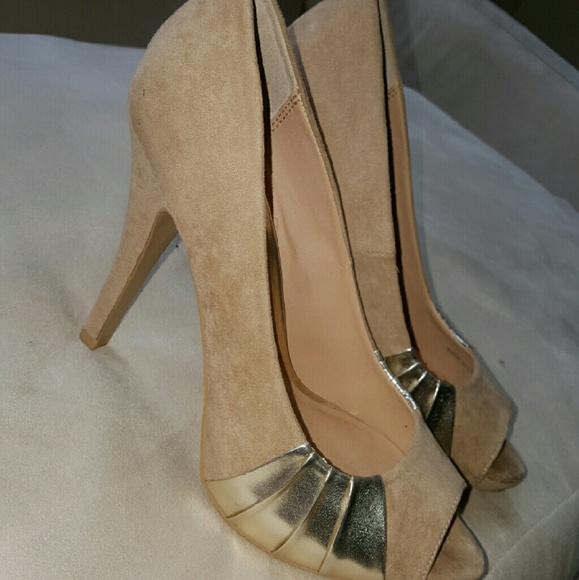 Heels - Picture 1 of 1