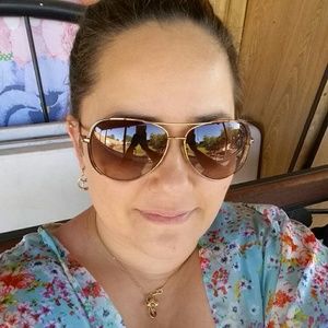 Meet your Posher, Brandy