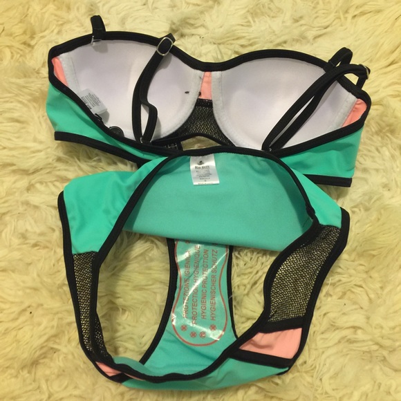 🚫Sold🚫👙Neon Bikini - Picture 3 of 4