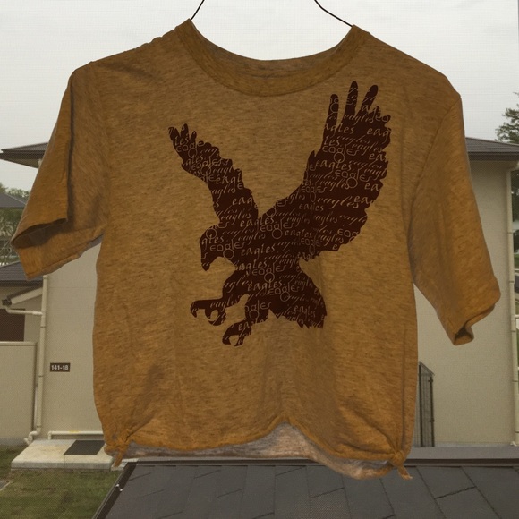 T-shirt with eagle on it. - Picture 1 of 4