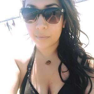 Meet your Posher, Karina