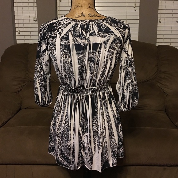 One World Top - Picture 2 of 4