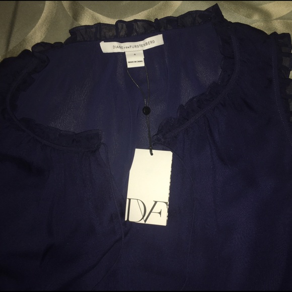 DVF Blouse - Picture 3 of 4