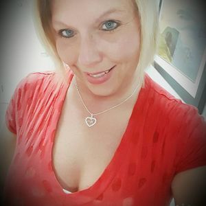 Meet your Posher, Janella