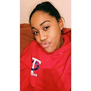 Meet your Posher, Ashly