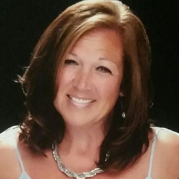 Meet your Posher, Emily - Picture 1 of 1