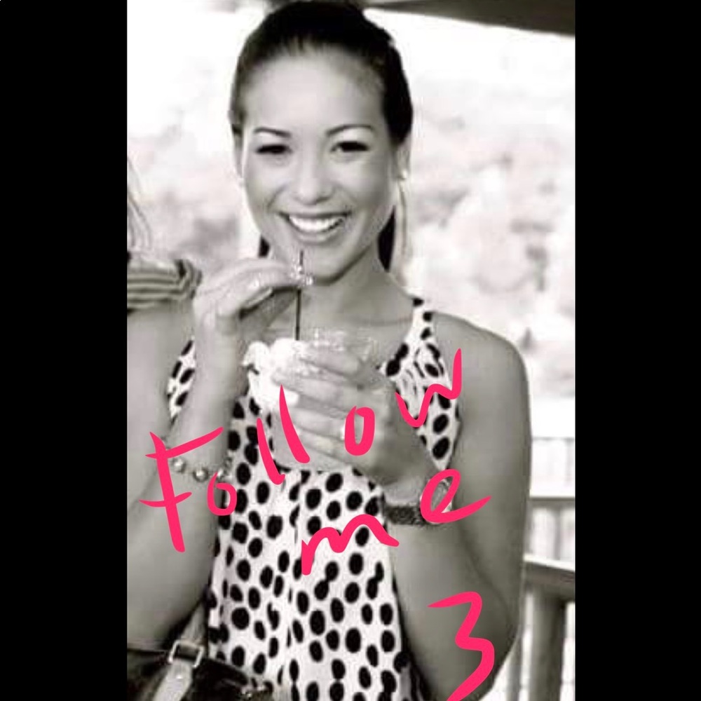 🏝HELLO SUNSHINE🌺LOVE TO POSH 👠IN YOUR CLOSET 👛