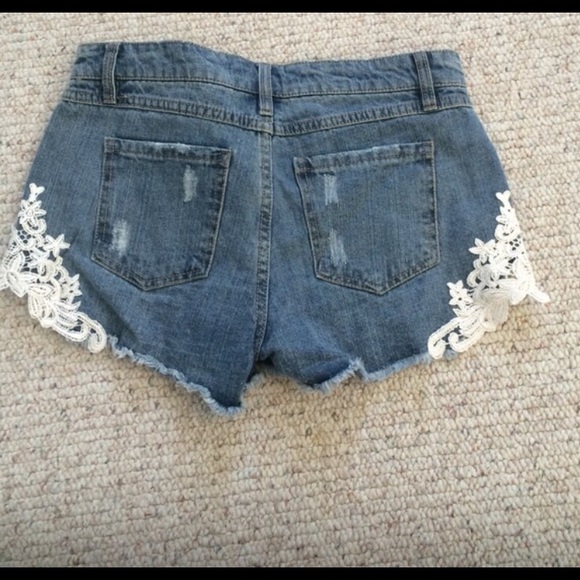 Francesca's shorts size 26 - Picture 2 of 4
