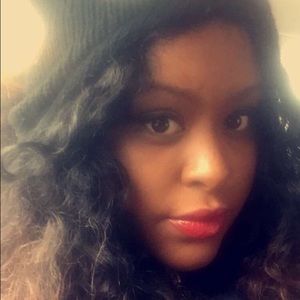 Meet your Posher, Basia