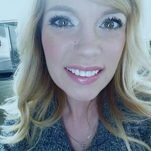 Meet your Posher, Cheri