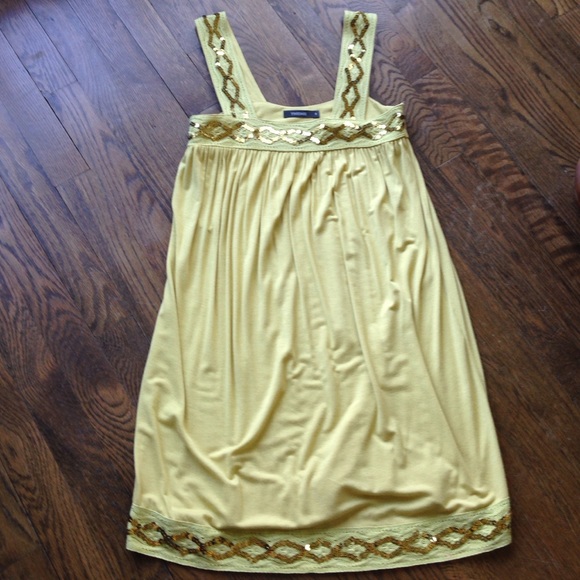 Dress by Theme