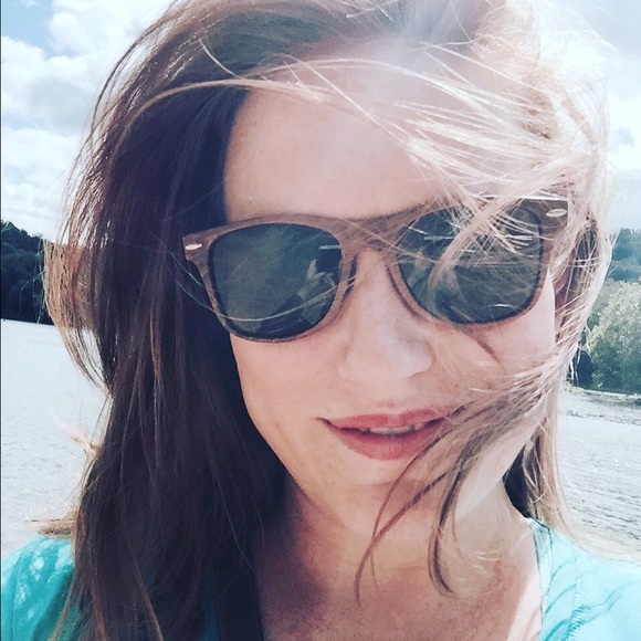 Meet your Posher, Devon