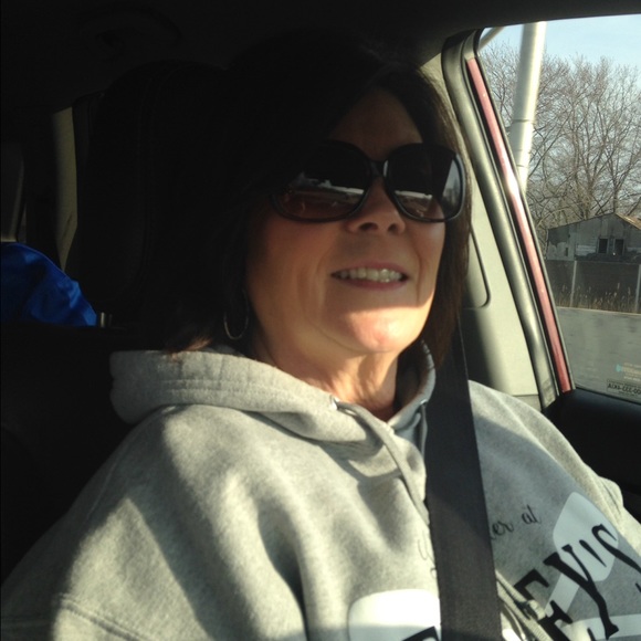 Meet your Posher, Linda - Picture 1 of 1
