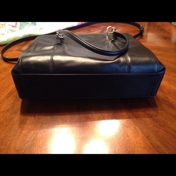 Coach Purse - Picture 3 of 4