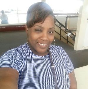 Meet your Posher, Latoya