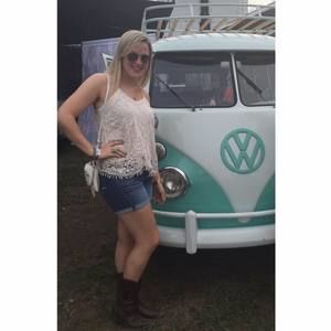 Meet your Posher, Ashley