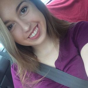 Meet your Posher, Caitlyn