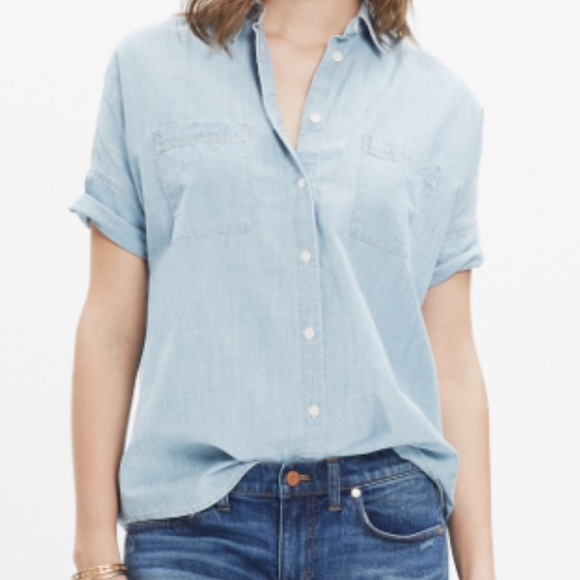 Madewell Chambray Courier Shirt *BLOGGER FAVORITE*