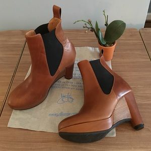 Fluevog Platform Chelsea Boot
