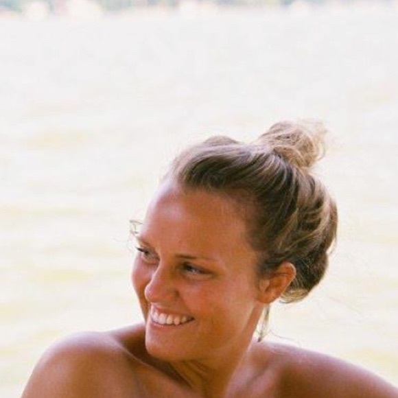 Meet your Posher, Briana - Picture 1 of 1