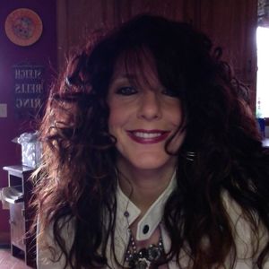 Meet your Posher, Dana