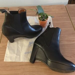 Fluevog Platform Chelsea Boot