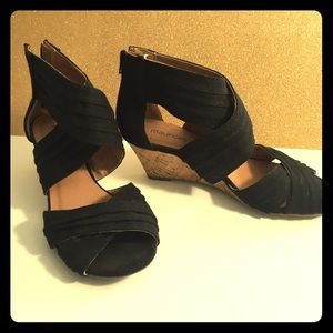 Black zip back wedges