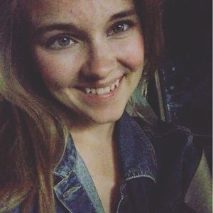 Meet your Posher, Lisa