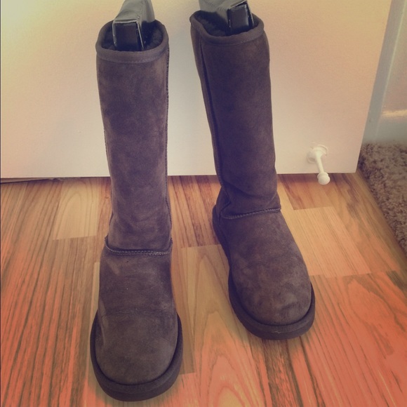Women's classic tall Uggs