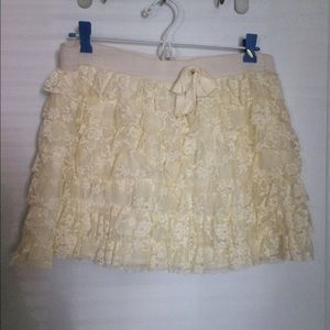 White lace mini skirt