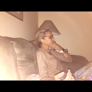 Meet your Posher, Pamela