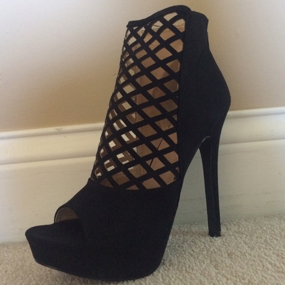NIB JustFab Black Stilettos!