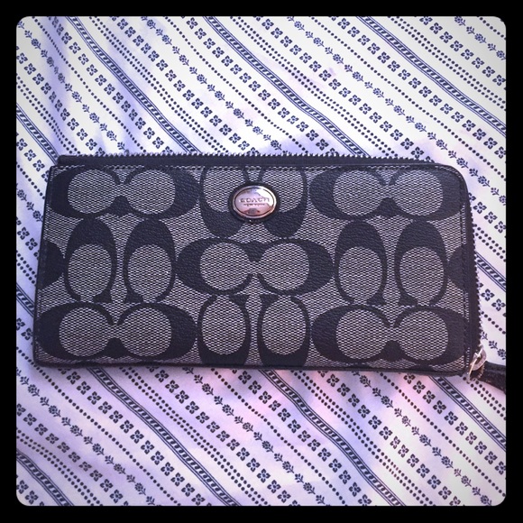 authentic coach wallet