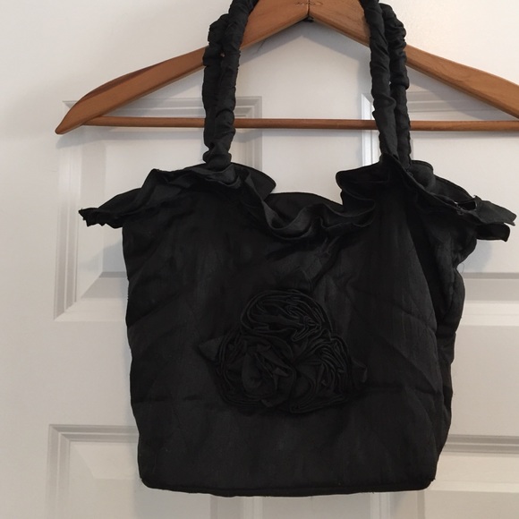 Black Ruffle Flower Bag - Picture 2 of 5