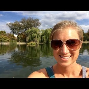 Meet your Posher, Bethany