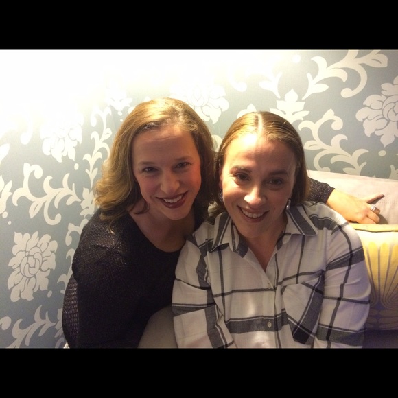 Meet your Posher, Melissa - Picture 1 of 1